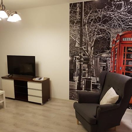 Kaja Apartamenty Legnica Exterior photo